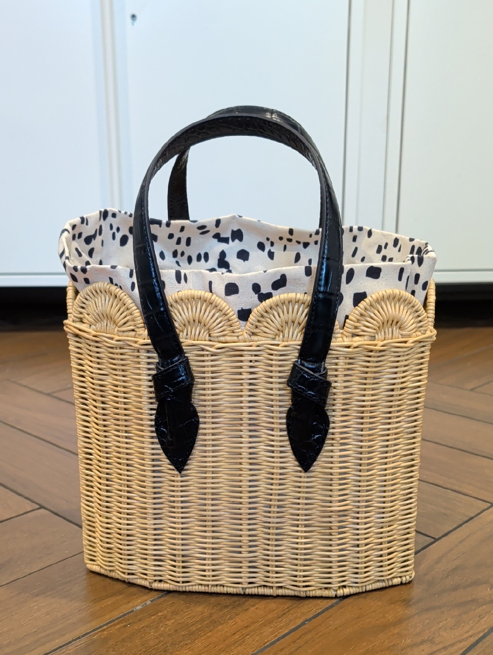 Pamela Munson Beatric Tote W/ Navy Leather Handles, Never Used